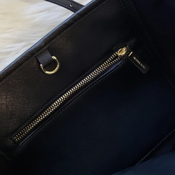 Michael Kors Jet Set Saffiano Black Leather Tote - Picture 7 of 8